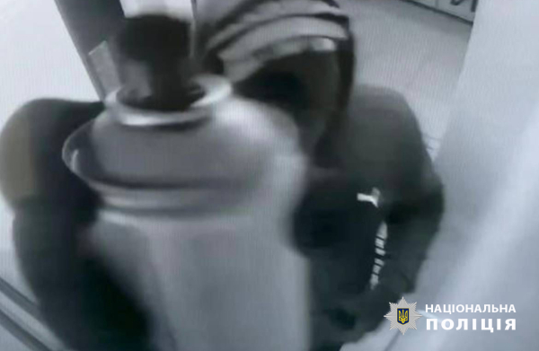 Двоє мешканців Кривого Рогу їздили до Одеси, щоб підпалювати квартири жінок