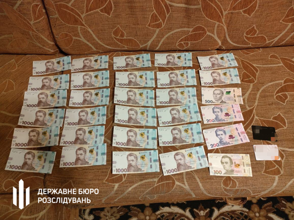 У Павлограді співробітники ДСНС та нацгвардієць втягували жінок у проституцію