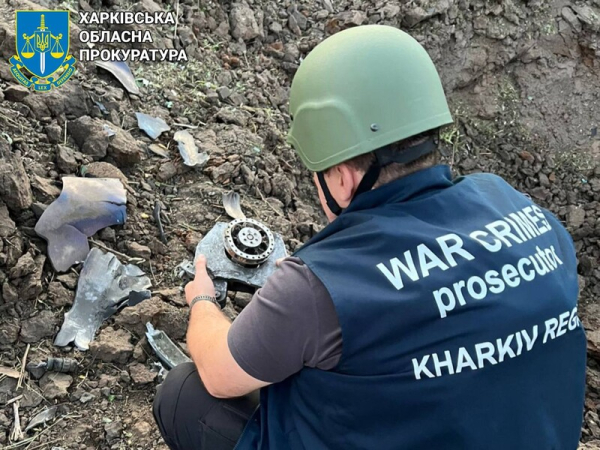 РФ ударила северокорейскими ракетами по Харьковской области. Пострадали четверо детей, младшему – четыре месяца
РФ ударила северокорейскими ракетами по Харьковской области. Пострадали четверо детей, младшему – четыре месяца