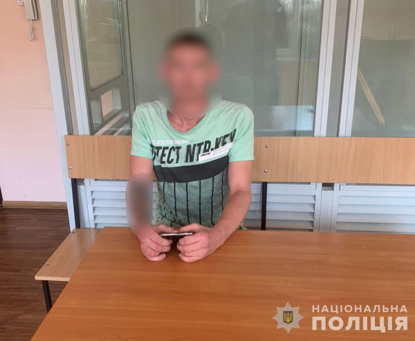 Вирішували конфлікти за допомогою ножа: в Нікополі та Зеленодольську затримали підозрюваних Вирішували конфлікти за допомогою ножа: в Нікополі та Зеленодольську затримали підозрюваних