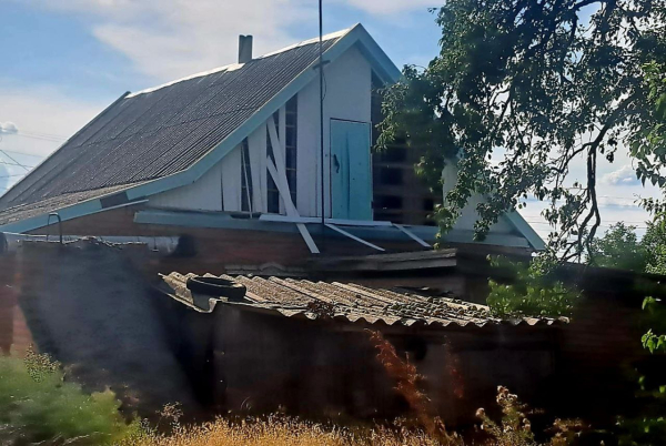 У Нікопольському районі внаслідок обстрілів постраждали двоє чоловіків та жінка
