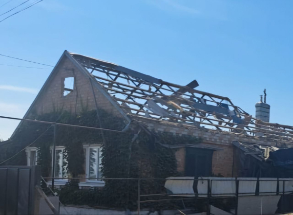 У Нікопольському районі внаслідок обстрілів постраждали двоє чоловіків та жінка
