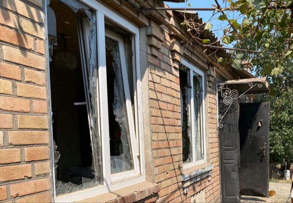 Протягом дня окупанти не припиняли атакувати Нікопольщину, постраждали дві жінки