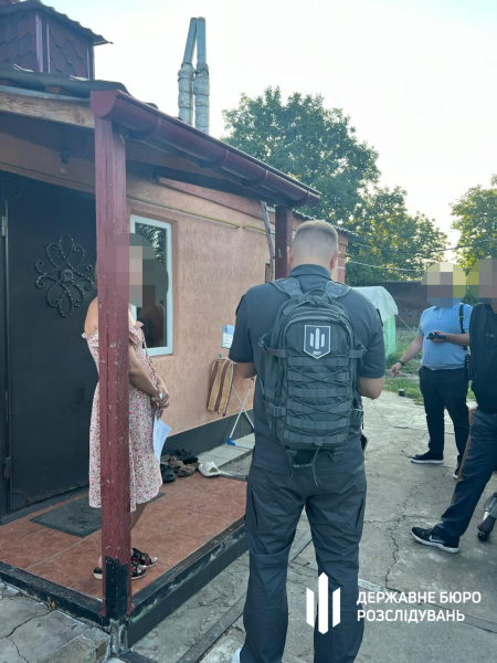 У Павлограді співробітники ДСНС та нацгвардієць втягували жінок у проституцію