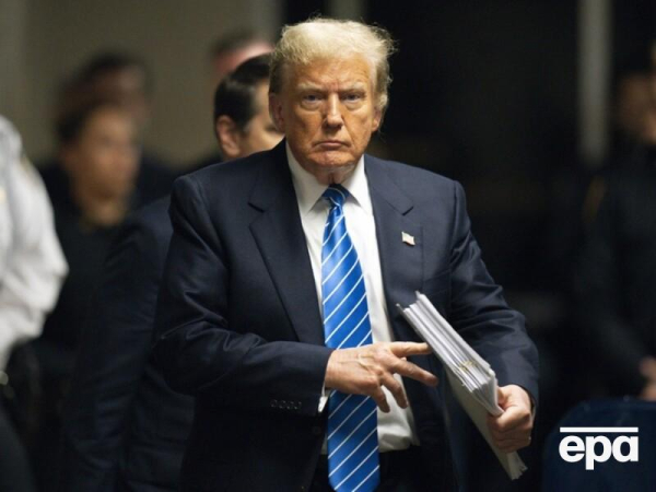 Трамп подал в Сенат кандидатуры новых министров и госсекретаря США
Трамп подал в Сенат кандидатуры новых министров и госсекретаря США