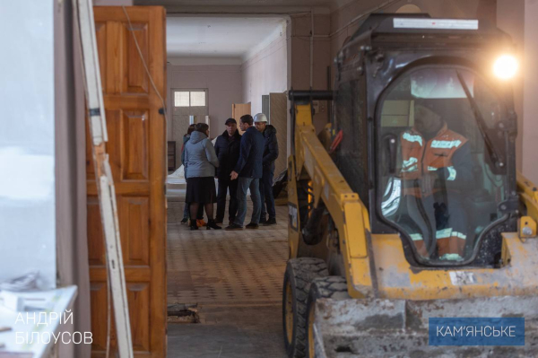 У Кам&rsquo;янському триває оновлення навчальних закладів
