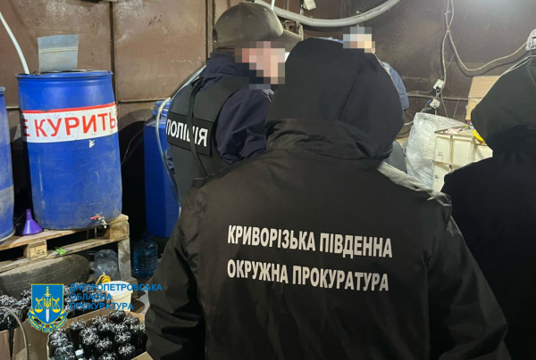 У Кривому Розі ліквідували підпільний цех з виготовлення контрафактного алкоголю