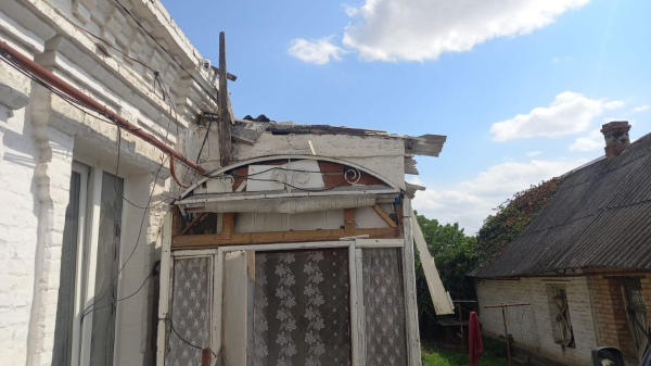 Протягом дня ворог атакував Нікопольщину, постраждав чоловік
