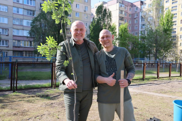 Каметсталь разом із міською громадою озеленює територію Кам&rsquo;янського