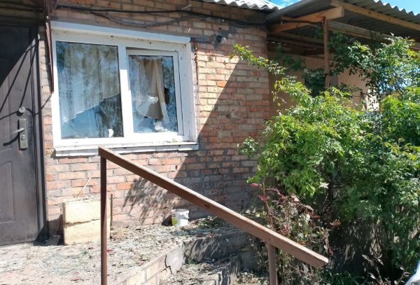 Ворог атакував Нікопольщину та Синельниківщину, постраждала жінка