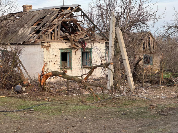 Окупанти вдарили БпЛА та артилерією по Нікопольщині: постраждали люди