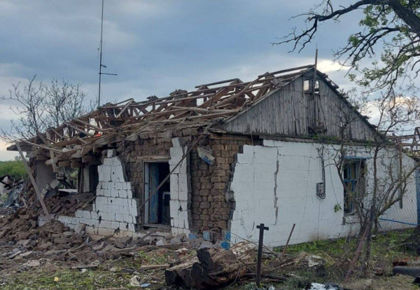 Внаслідок ворожої атаки на Синельниківщині постраждали двоє чоловіків