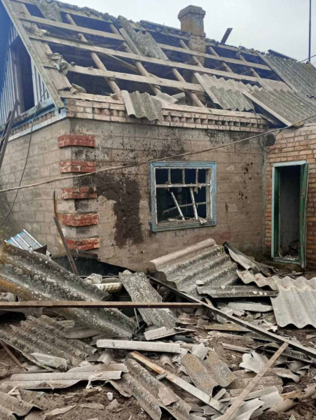 Ворог атакував два райони Дніпропетровщини, є постраждалі