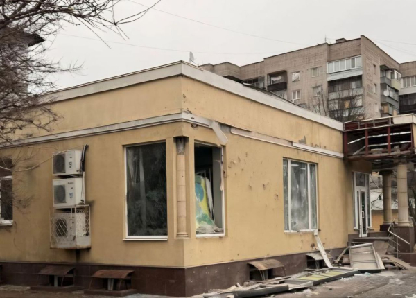 У Нікополі росіяни вбили чоловіка, ще семеро людей поранені
