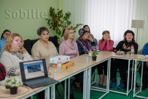 У жіночому просторі &laquo;Вільна&raquo; вшанували пам&rsquo;ять Героїв Крут