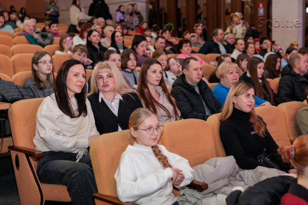 На лівобережжі Кам&rsquo;янського відсвяткували Масницю та провели ярмарок на підтримку ЗСУ