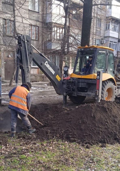У Кам&rsquo;янському тривають цілодобові роботи з відновлення тепломереж