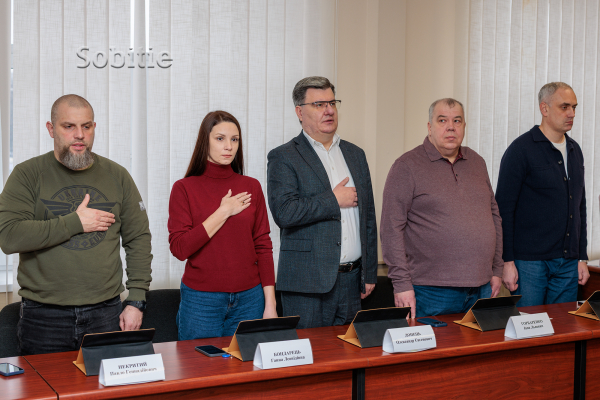 У Кам&rsquo;янському відбулося засідання виконкому: розглянули 35 питань та підбили бюджетні підсумки