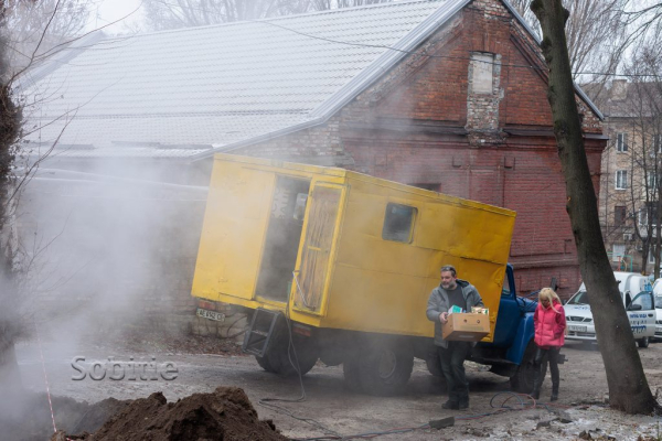 Кам&rsquo;янчани підтримують комунальників, які відновлюють енергетику та теплозабезпечення в умовах надскладної зими