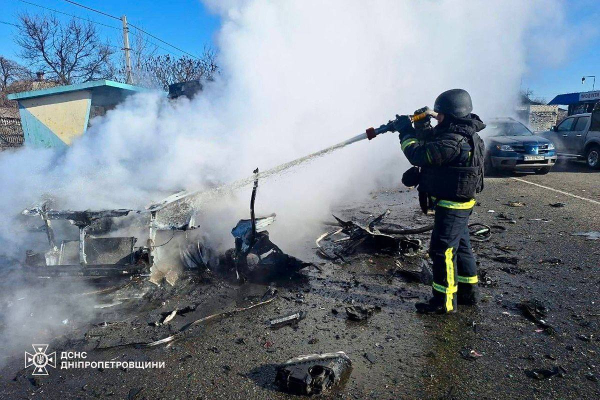 Ворог атакував три райони Дніпропетровщини, постраждав чоловік