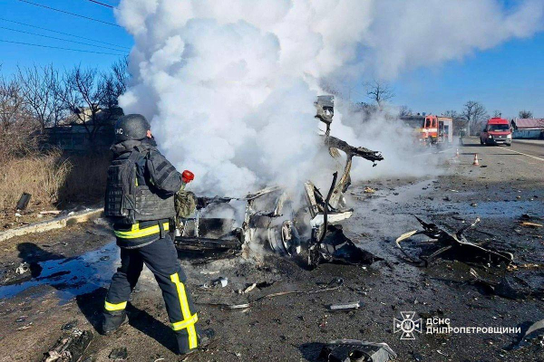 Ворог атакував три райони Дніпропетровщини, постраждав чоловік