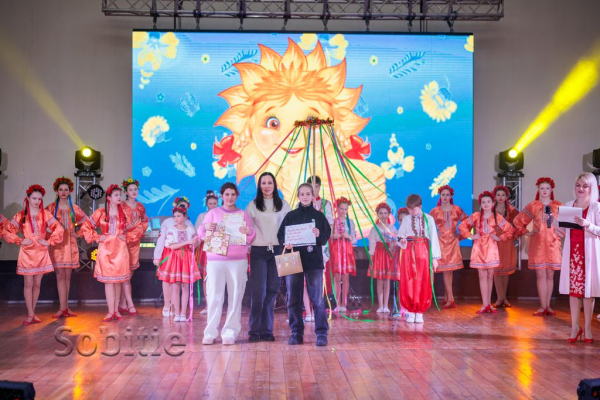 На лівобережжі Кам&rsquo;янського відсвяткували Масницю та провели ярмарок на підтримку ЗСУ