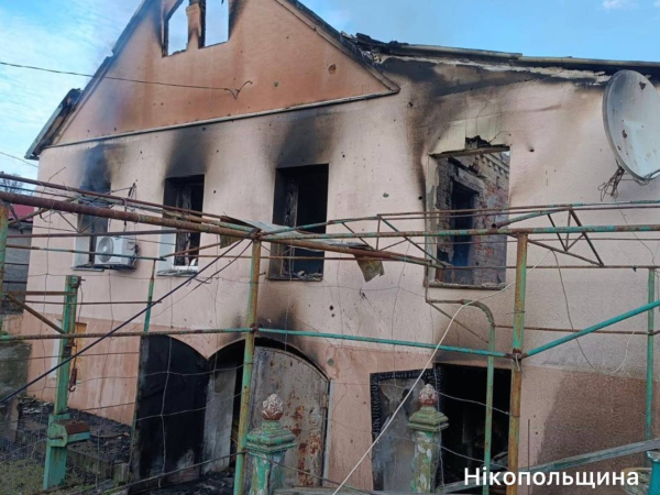 Майже пів сотні атак за день: на Дніпропетровщині поранено п&rsquo;ятьох людей, серед них &ndash; дитина