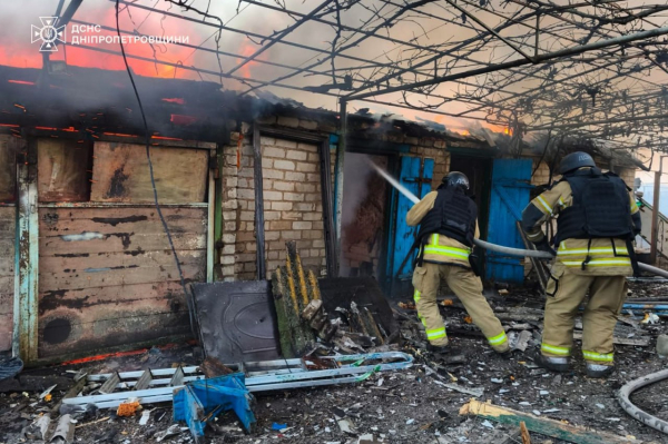 Ворог атакував п&rsquo;ять районів Дніпропетровщини: одна людина загинула, ще п&rsquo;ятеро дістали поранення