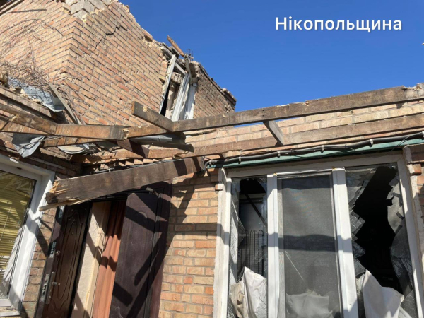 Ворог атакував п&rsquo;ять районів Дніпропетровщини: одна людина загинула, ще п&rsquo;ятеро дістали поранення