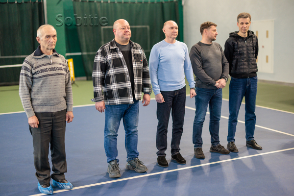 Непорозуміння у тенісній спільноті СК &laquo;Прометей&raquo; більше немає: діти займатимуться безкоштовно, а тренерів взяли у штат