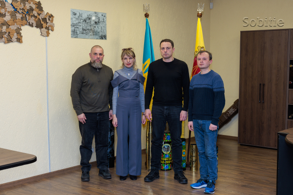 Мер Кам&rsquo;янського провів зустріч із родинами військовополонених та зниклих безвісти захисників