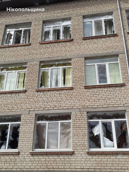 Понад 60 атак за день: на Дніпропетровщині через удари ворога постраждали 8 людей, серед них &mdash; дитина