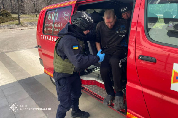 Ворог атакував п&rsquo;ять районів Дніпропетровщини: одна людина загинула, ще п&rsquo;ятеро дістали поранення