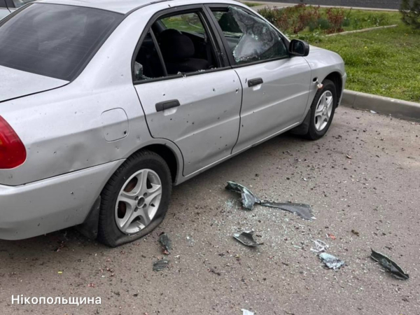 Майже 40 атак за день: на Дніпропетровщині поранено чотири людини, пошкоджено ліцей та лікарню